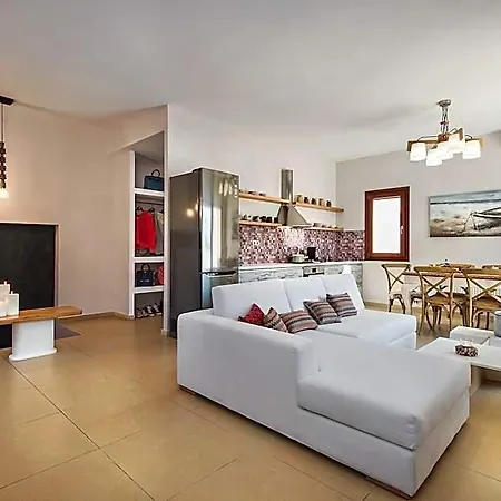 Centro House In The Heart Of Fira Town 5 Guests
