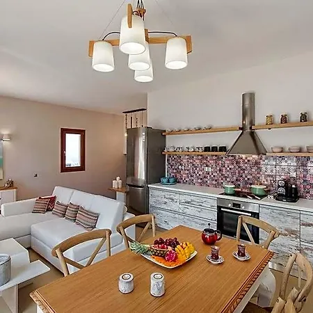 Centro House In The Heart Of Fira Town 5 Guests
